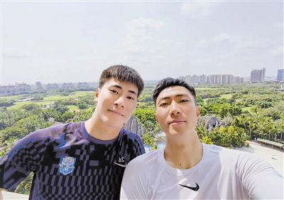 荫蒂被男人添的好舒服的