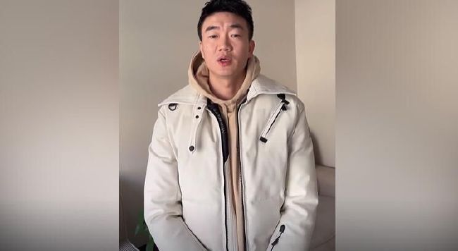 日本大片久久久高清免费看